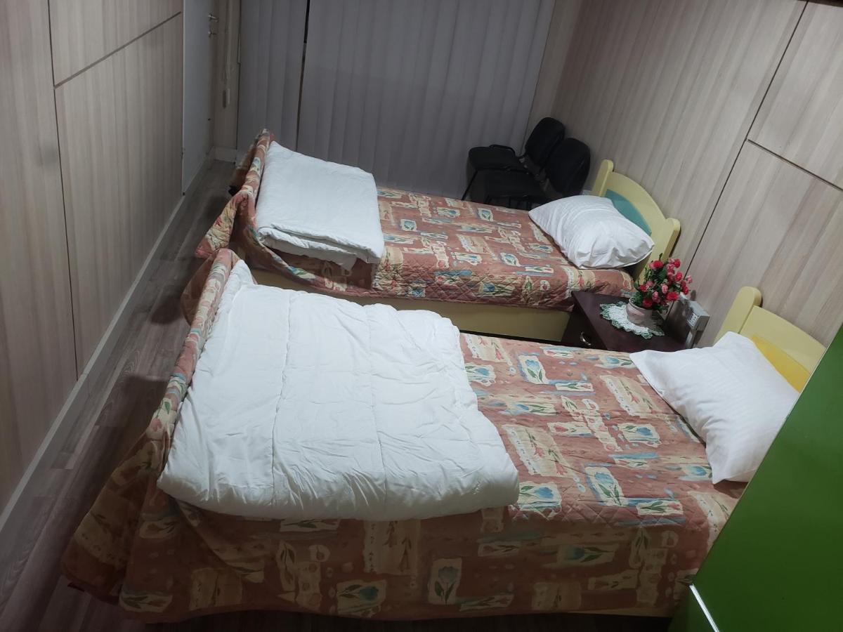 Hostel Oakland Tiran Dış mekan fotoğraf