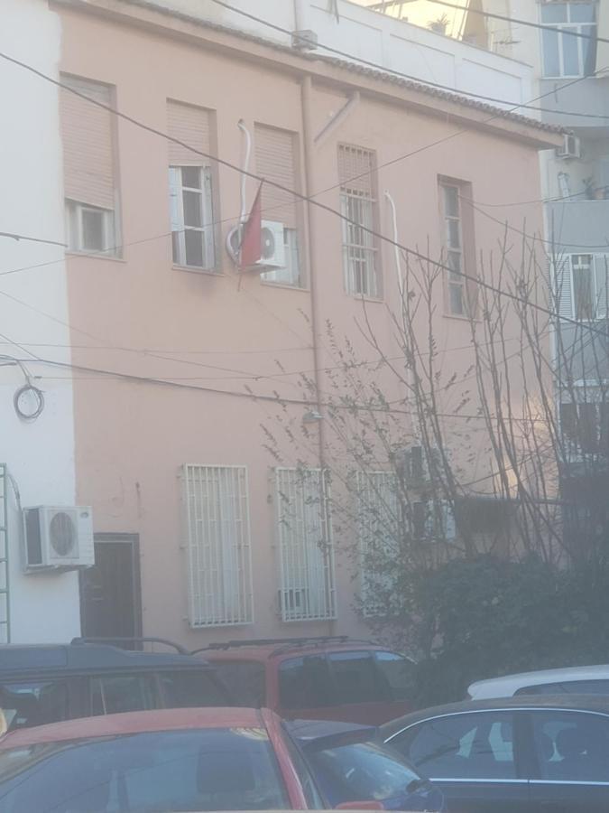 Hostel Oakland Tiran Dış mekan fotoğraf