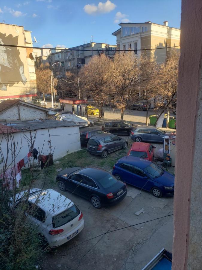 Hostel Oakland Tiran Dış mekan fotoğraf