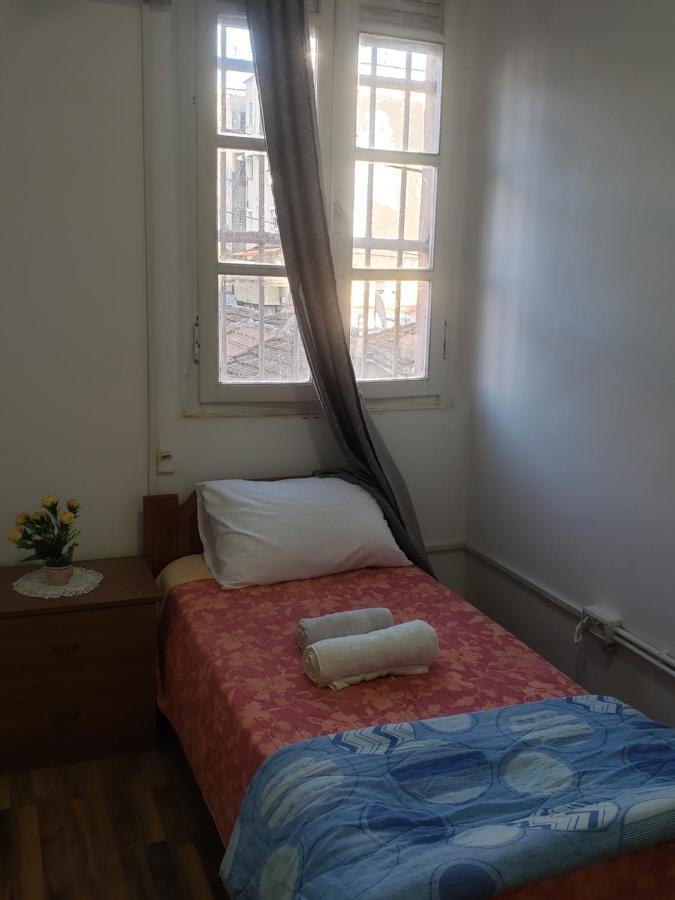 Hostel Oakland Tiran Dış mekan fotoğraf